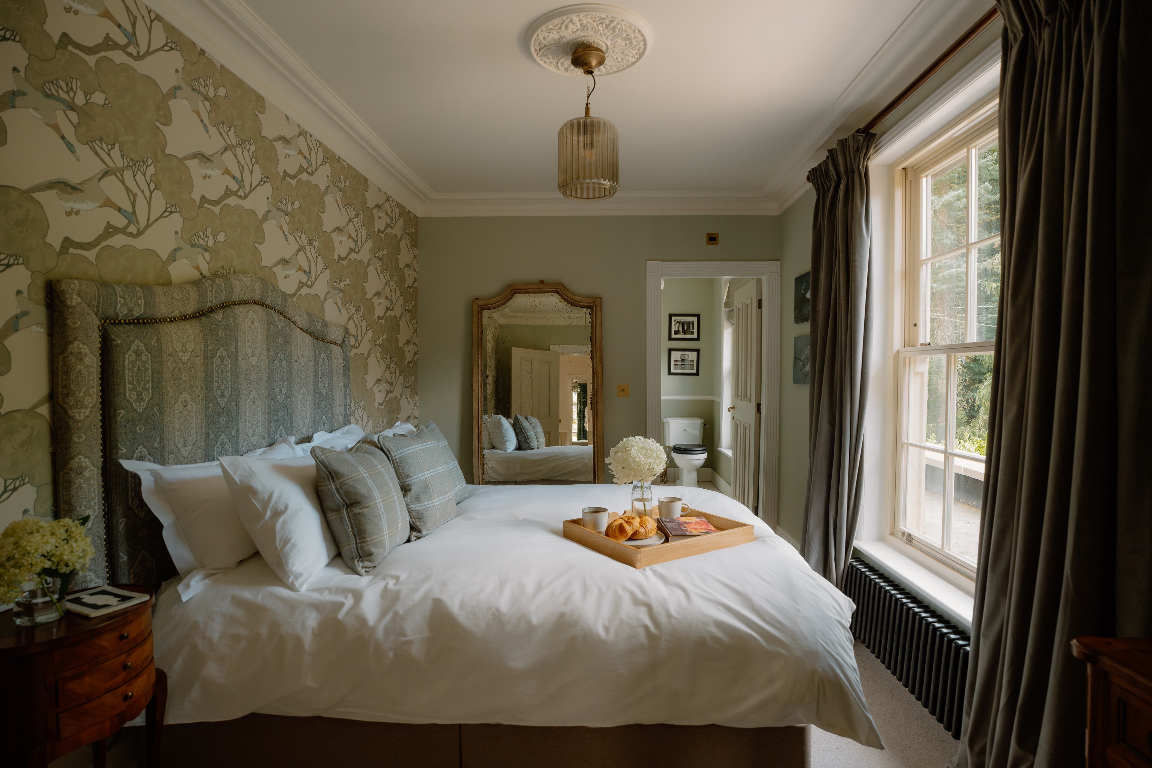 Elegant master bedroom